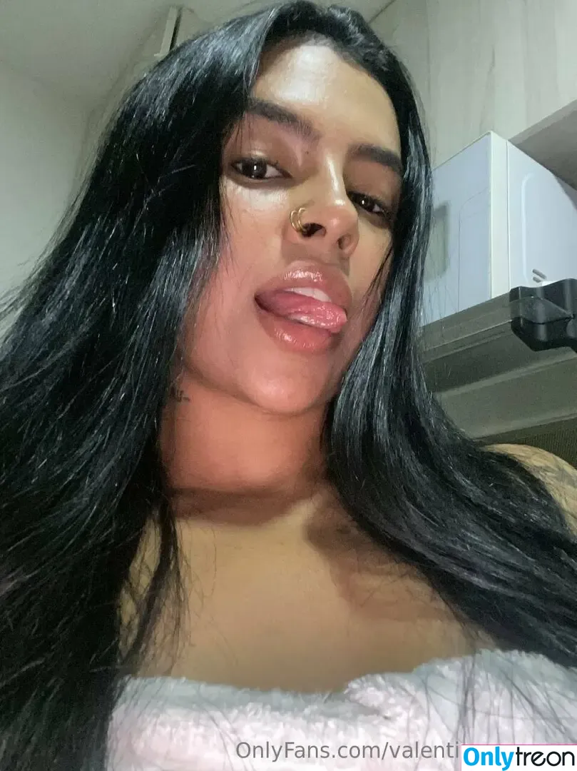 valentinaggomez nude photo #0084 (valeng222_)