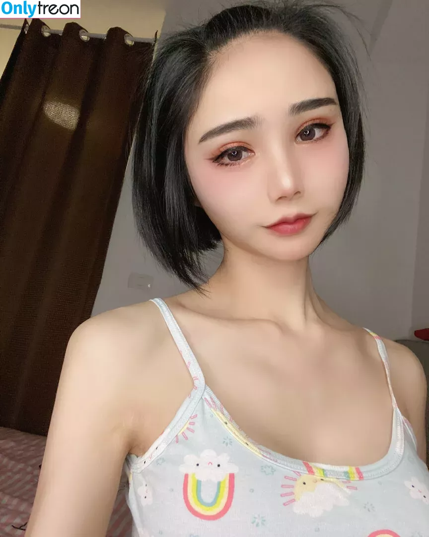 valentine8_official nude photo #0010 (valentinee8)
