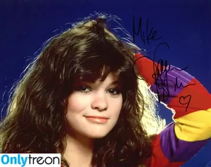 Valerie Bertinelli / wolfiesmom nude photo #0018