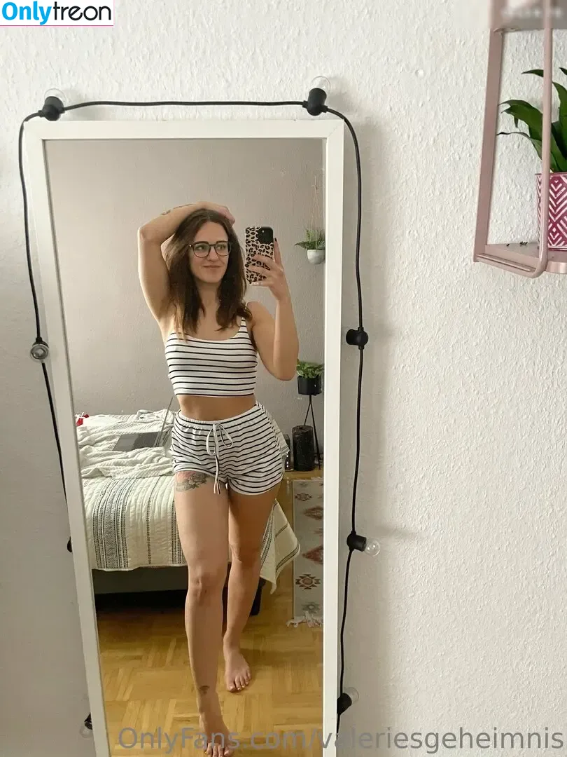 Valeries Geheimnis nude photo #0050 (valeriesgeheimnis)