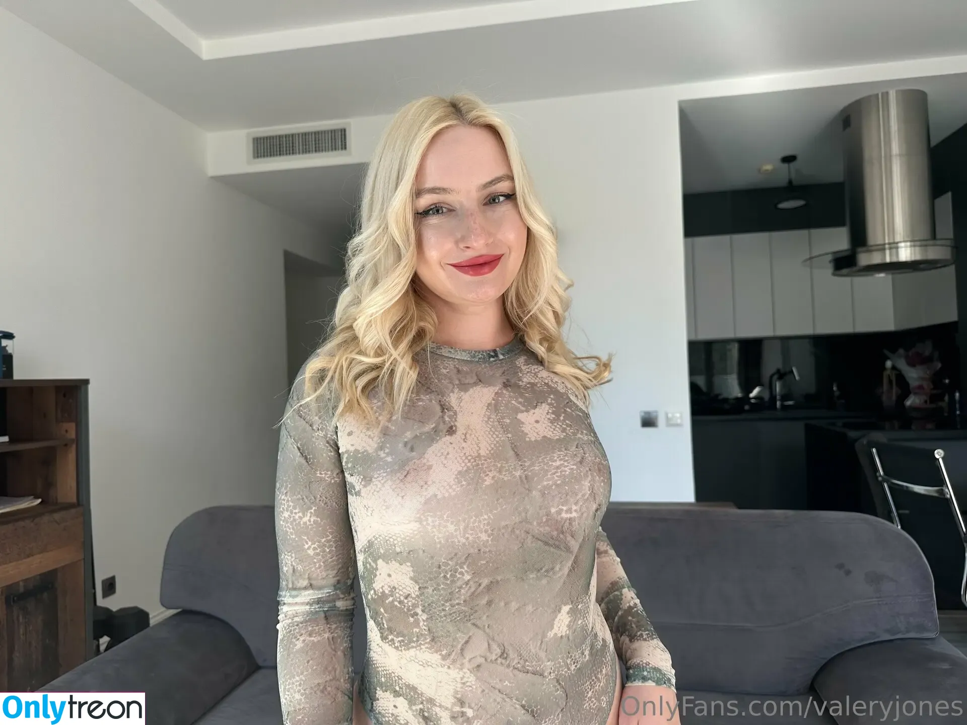 Valeryjones_ nude photo #0036 (valeryjones)