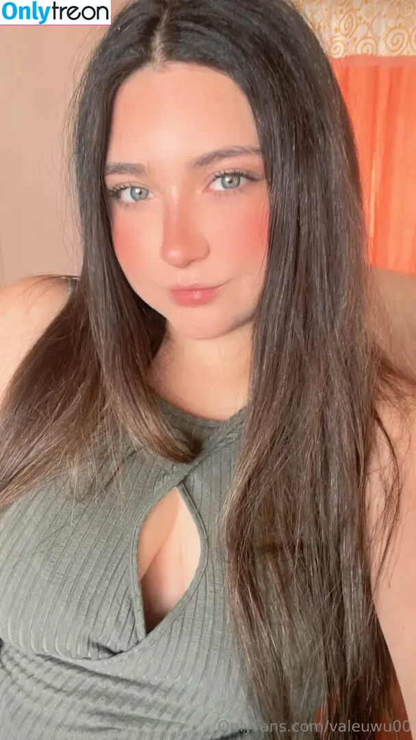 valeuwu00 nude photo #0097 (valebunnyuwu)