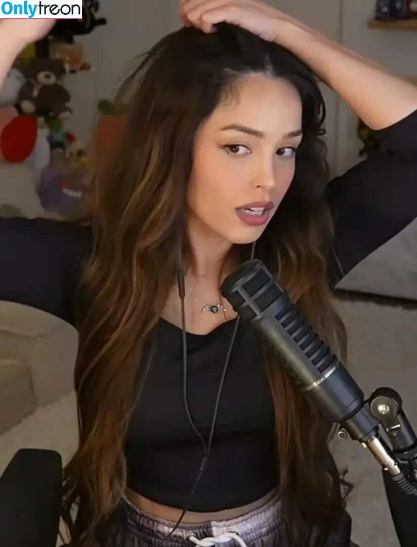 Valkyrae nude photo #1135 (Valkyrae)