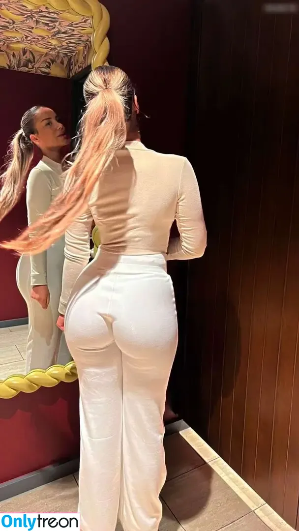 valonaash nude photo #0390 (valonaash)