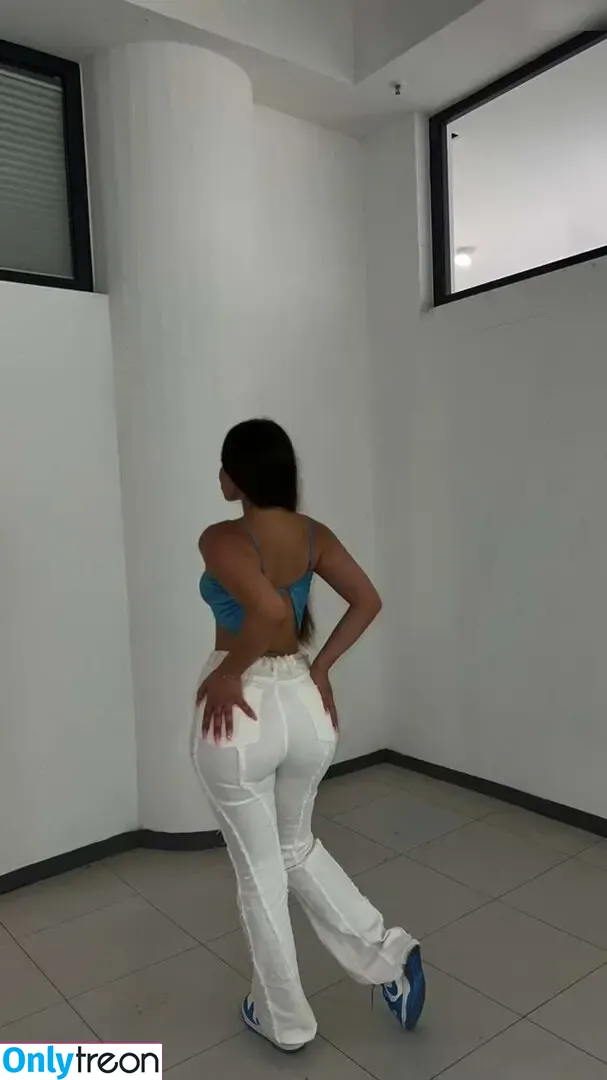 valonaash nude photo #0395 (valonaash)