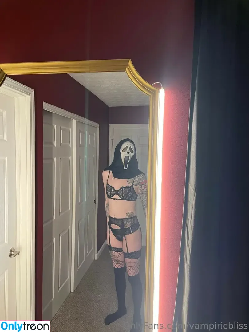 Vampiricbliss nude photo #0024 (Carmilla / carmillaseries)