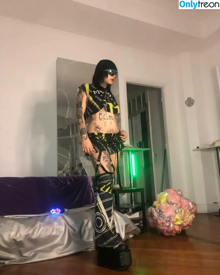 Vampyantifa nude photo #0003 (Mitsuko)