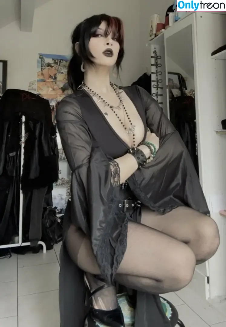 Vampyrisu nude photo #0052 (Kachirisu / Tori)
