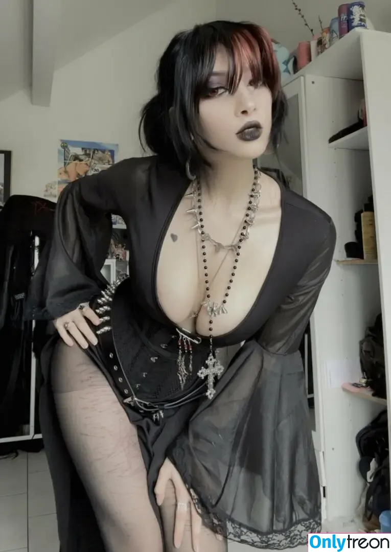 Vampyrisu nude photo #0068 (Kachirisu / Tori)