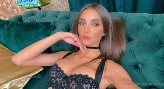 Vanessa Alessia / Vanesaalessia1 / vaneska.alesia / vanessa_alessia nude photo #0107