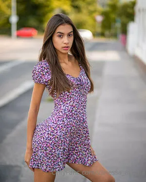 Vanessa Alessia / Vanesaalessia1 / vaneska.alesia / vanessa_alessia nude photo #0127