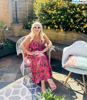 Vanessa Feltz / vanessafeltzofficial nude photo #0052
