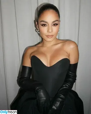 Vanessa Hudgens / VanessaHudgens nude photo #0008