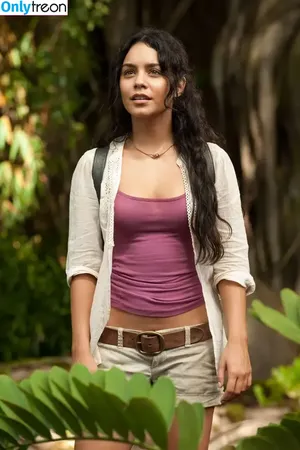 Vanessa Hudgens / VanessaHudgens nude photo #0015