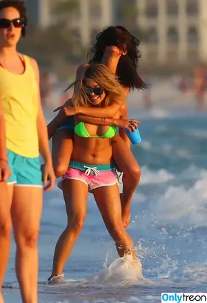 Vanessa Hudgens / VanessaHudgens nude photo #0017