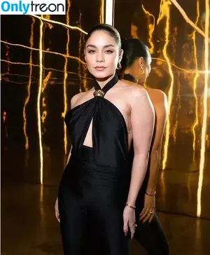 Vanessa Hudgens / VanessaHudgens nude photo #0079