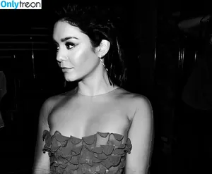 Vanessa Hudgens / VanessaHudgens nude photo #0140
