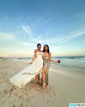 Vanessa Hudgens / VanessaHudgens nude photo #0246