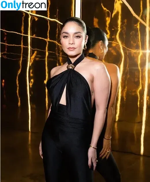 Vanessa Hudgens nude photo #0079 (VanessaHudgens)