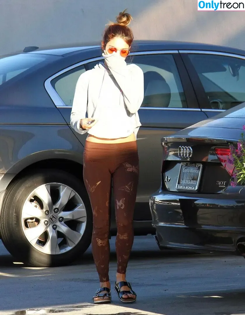Vanessa Hudgens nude photo #0101 (VanessaHudgens)
