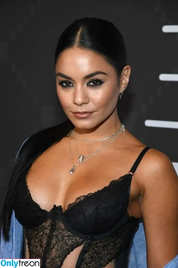 Vanessa Hudgens nude photo #0202 (VanessaHudgens)
