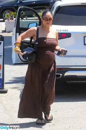 Vanessa Hudgens / VanessaHudgens nude photo #1032
