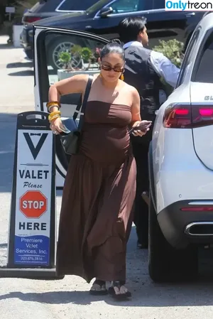 Vanessa Hudgens / VanessaHudgens nude photo #1043
