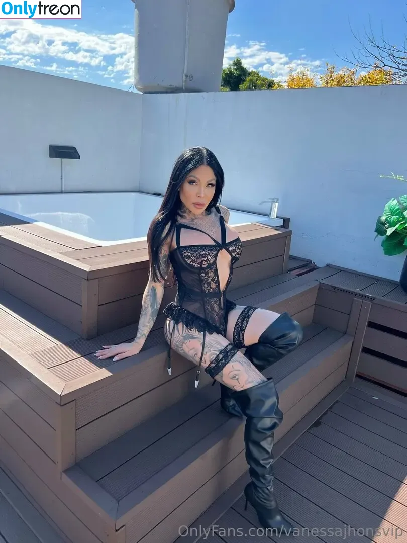 vanessajhonsvip nude photo #0020 (jhons.vanessa)