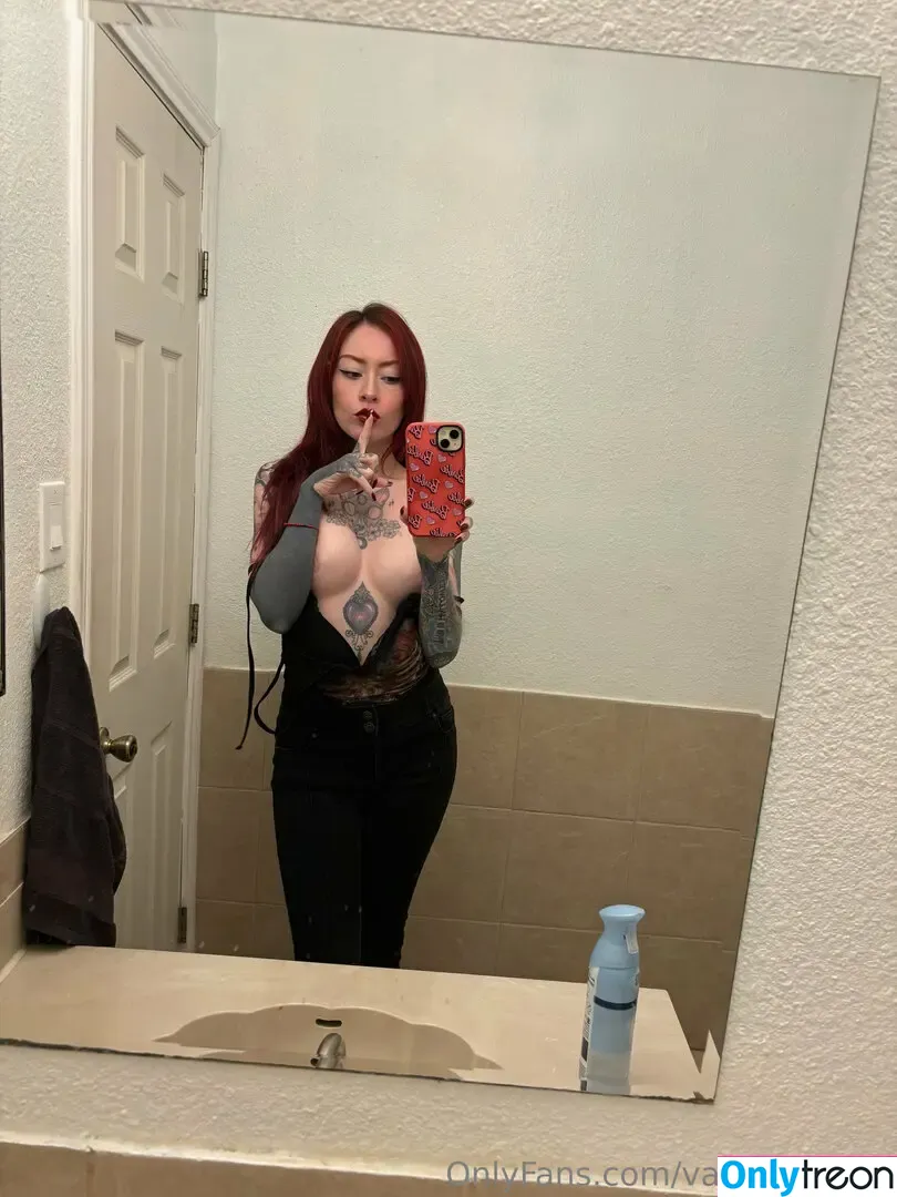 vanhillerm93 nude photo #0011 (mich_vanhiller)