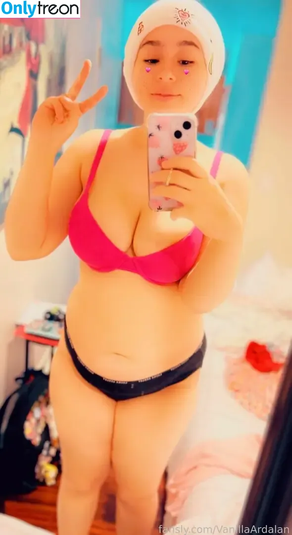 VanillaArdalan nude photo #0045 (VanillaArdalan)