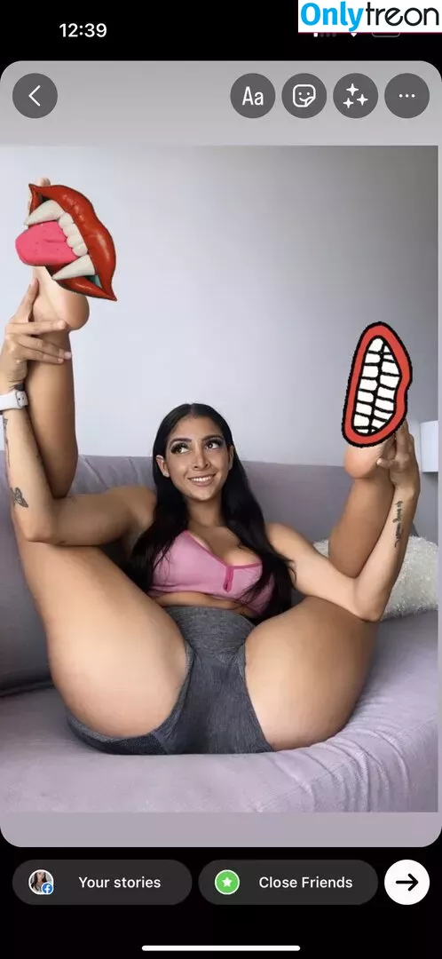 Armendariz.vanne nude photo #0002 (armendarizvanne)