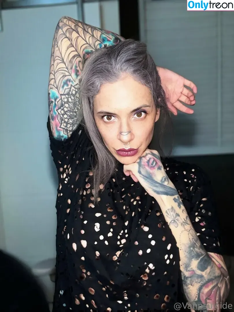 vanplive nude photo #0213 (vanplive)