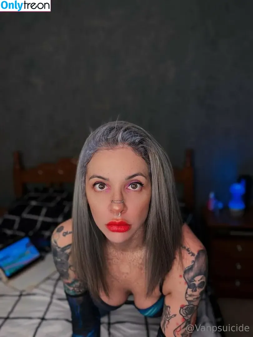 vanplive nude photo #0214 (vanplive)
