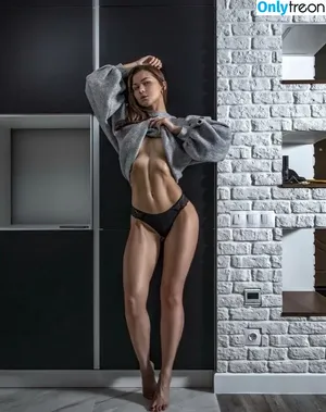  nude photo #0008