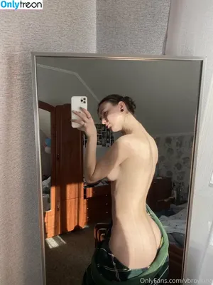 Vbrovkina nude photo #0049