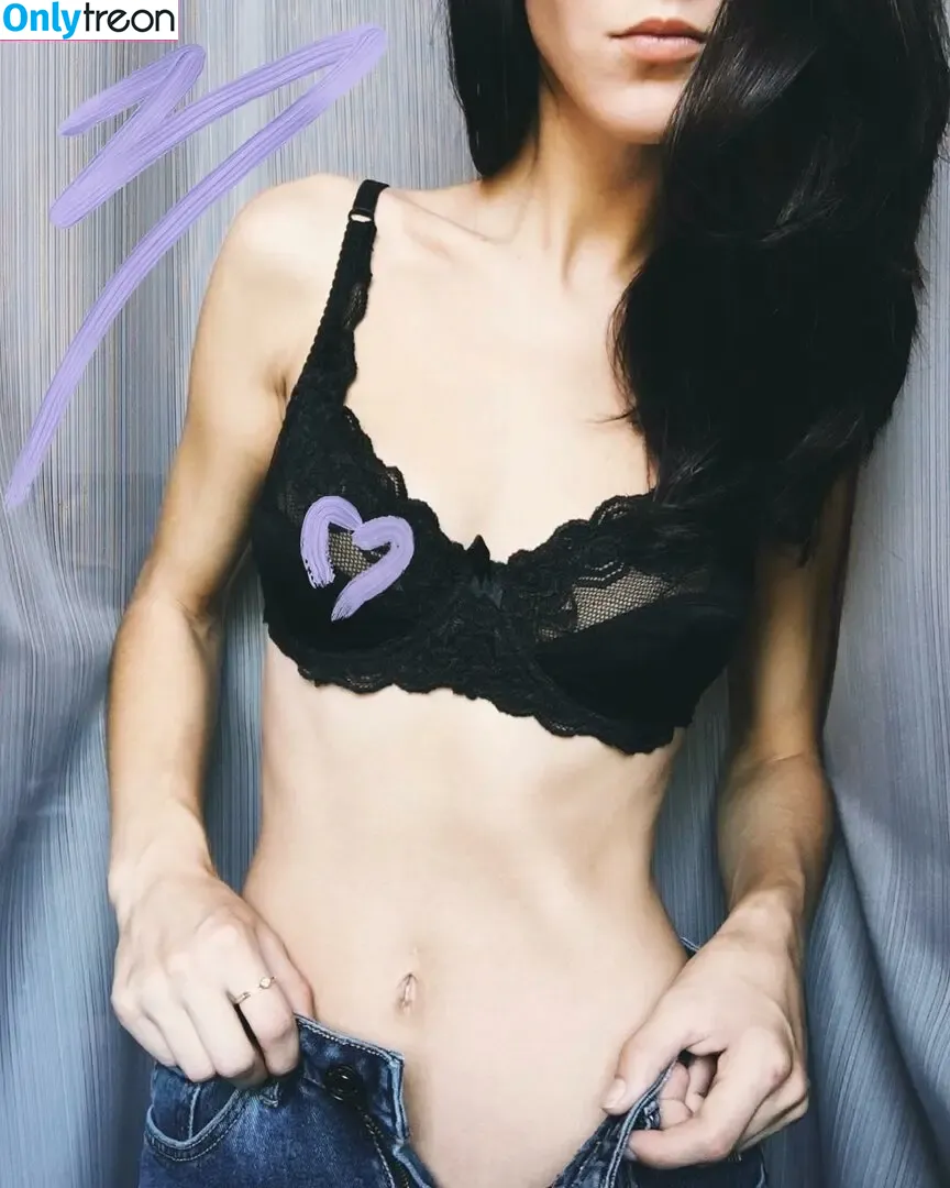 Vbrovkina nude photo #0013 (Vbrovkina)