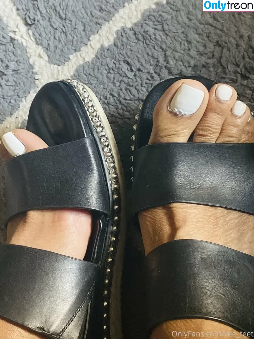 vee_feet nude photo #0018 (reel)