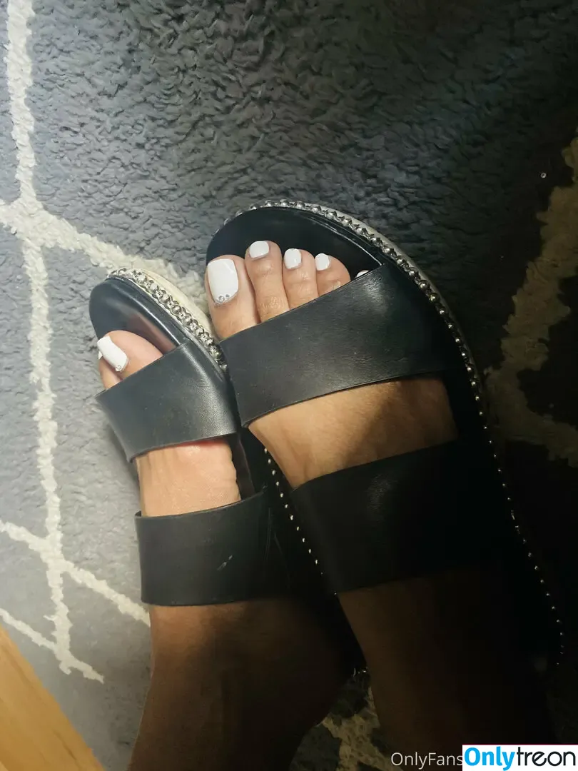 vee_feet nude photo #0020 (reel)