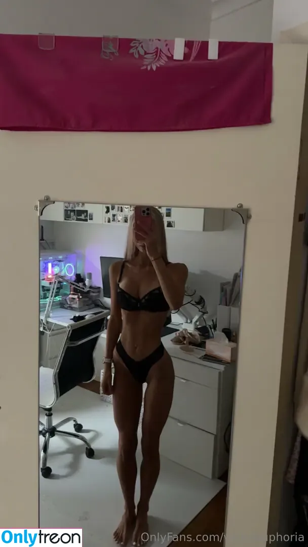 veilofeuphoria nude photo #0040 (veilofeuphoria)