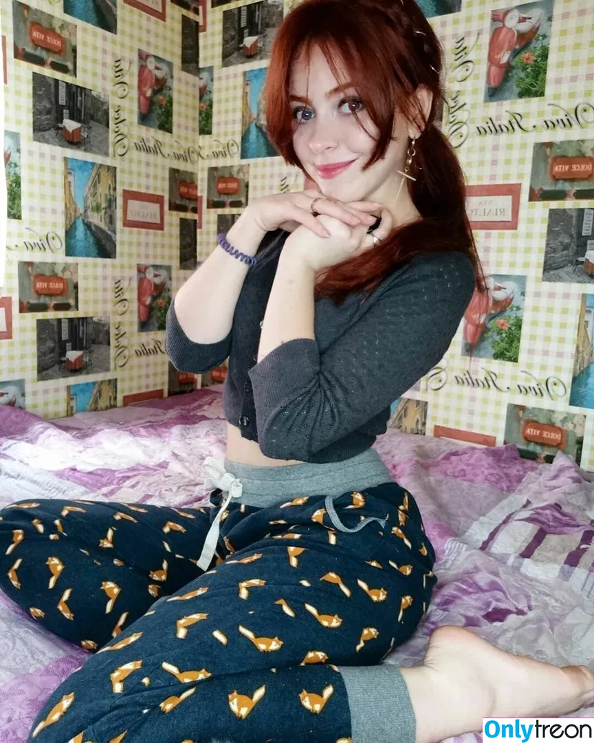 Velari Verbenko nude photo #0012 (velari / vellari_feet)