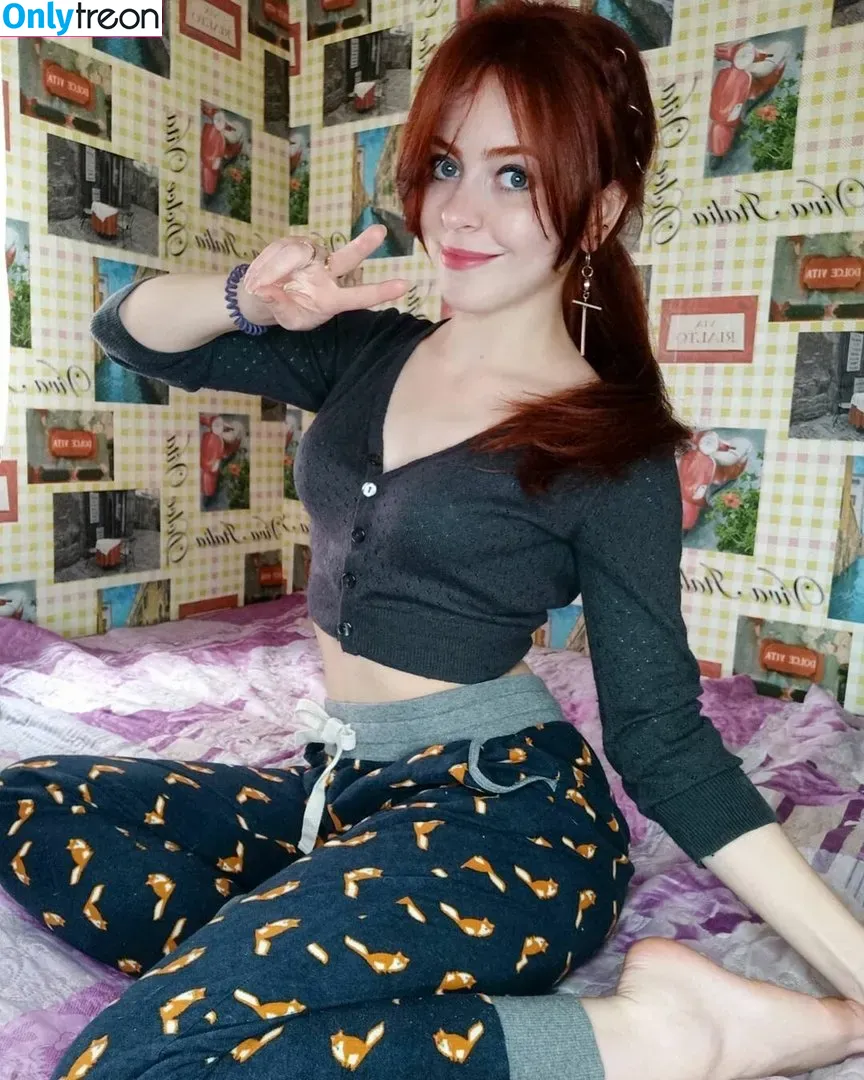 Velari Verbenko nude photo #0029 (velari / vellari_feet)