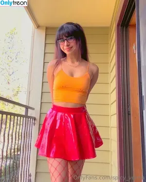 Velma & Daphne Cosplay / velmacosplayer nude photo #0112