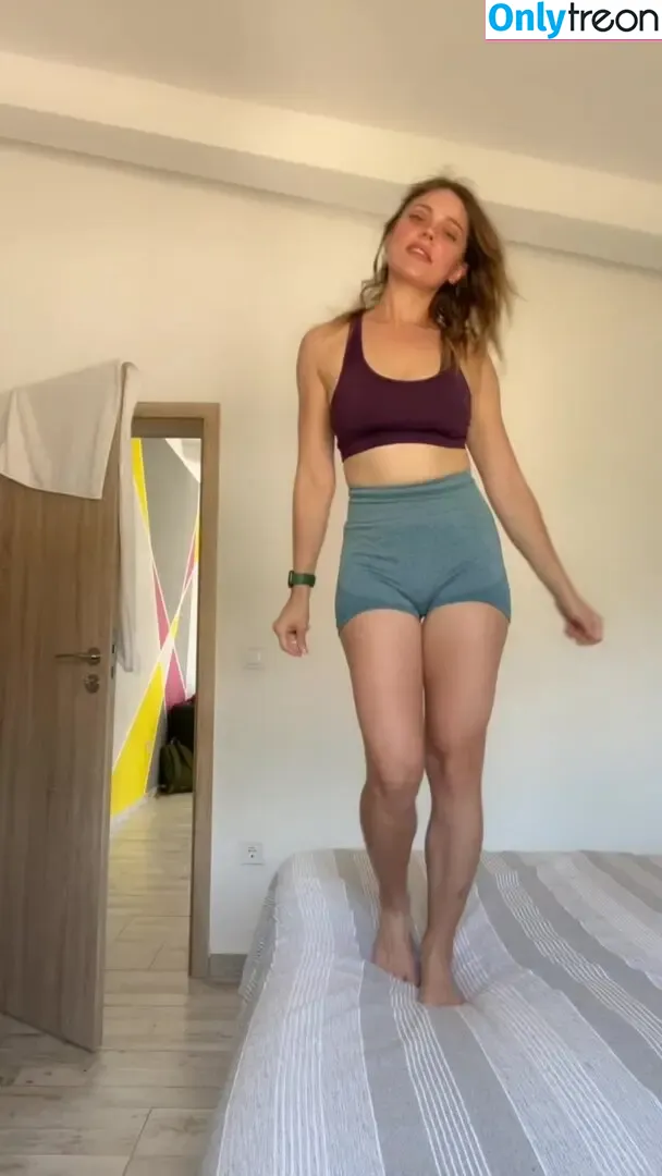 Velvet Tatti nude photo #0026 (VelvetTatti / violetcutiee)