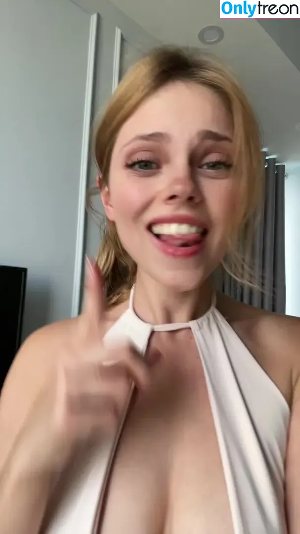 Velvet Tatti nude photo #0062 (VelvetTatti / violetcutiee)