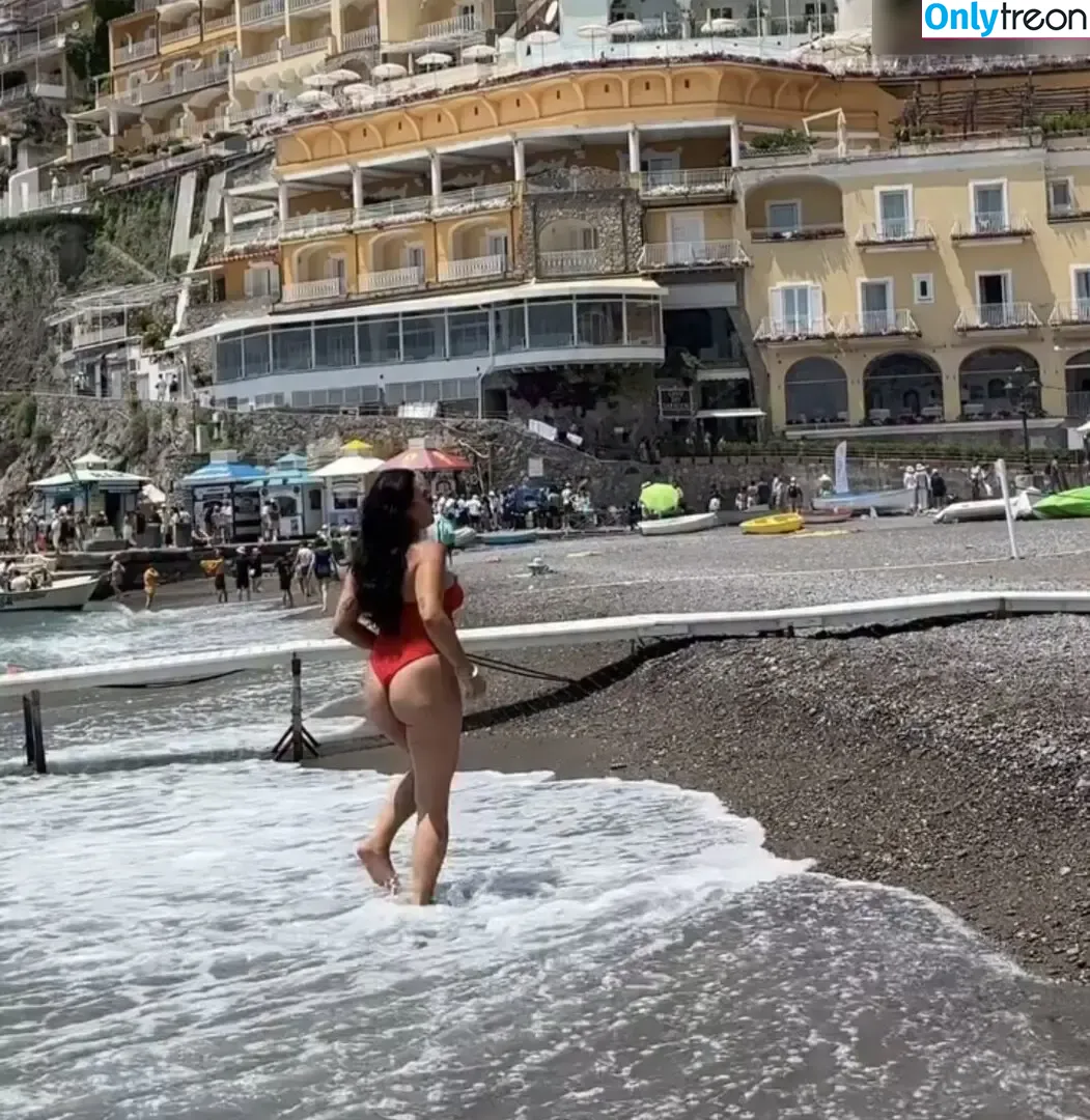 Vendewaa nude photo #0140 (Vendewaa)