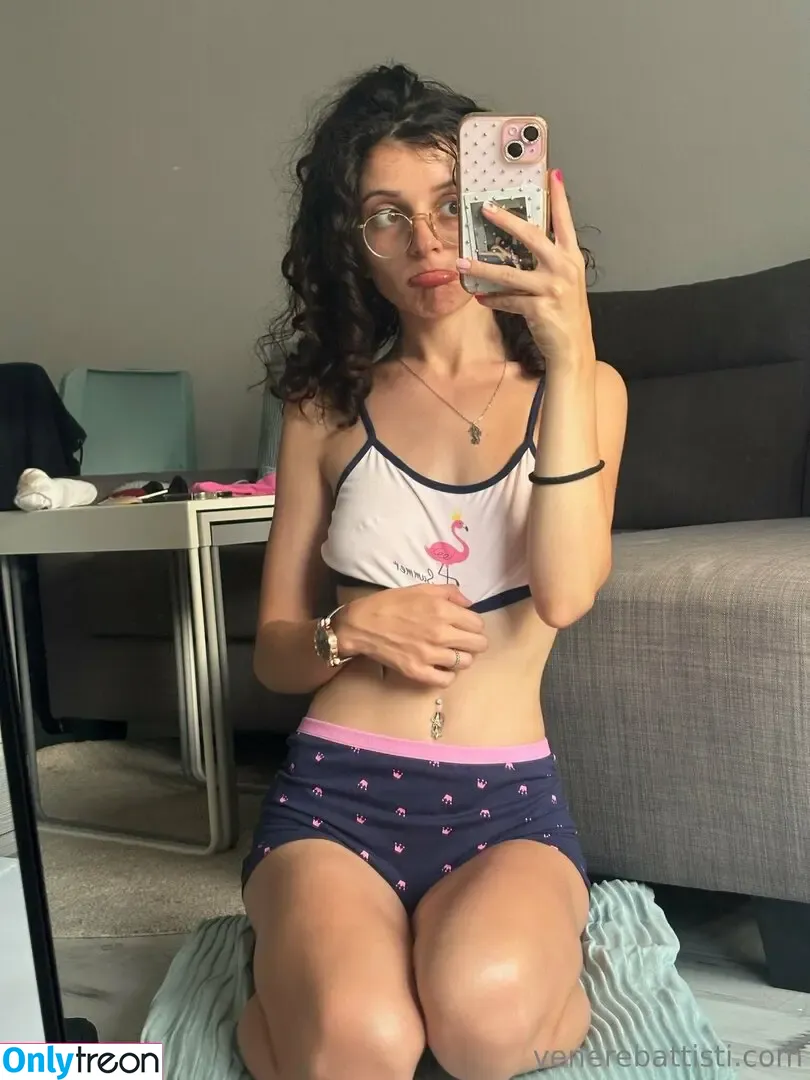 Venere Battisti nude photo #0083 (claudiasuracee_ / venere_battisti)