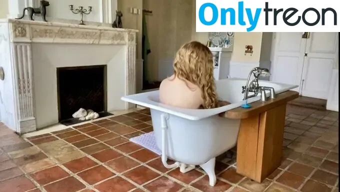 Venus O'Hara nude photo #0007 (venusohara / venusohara1111)