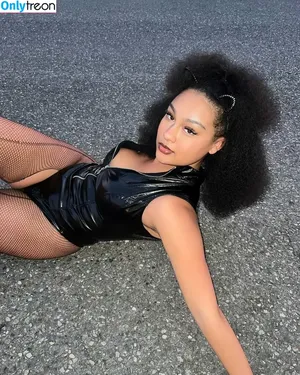 veondremitchell / Veondre nude photo #0137