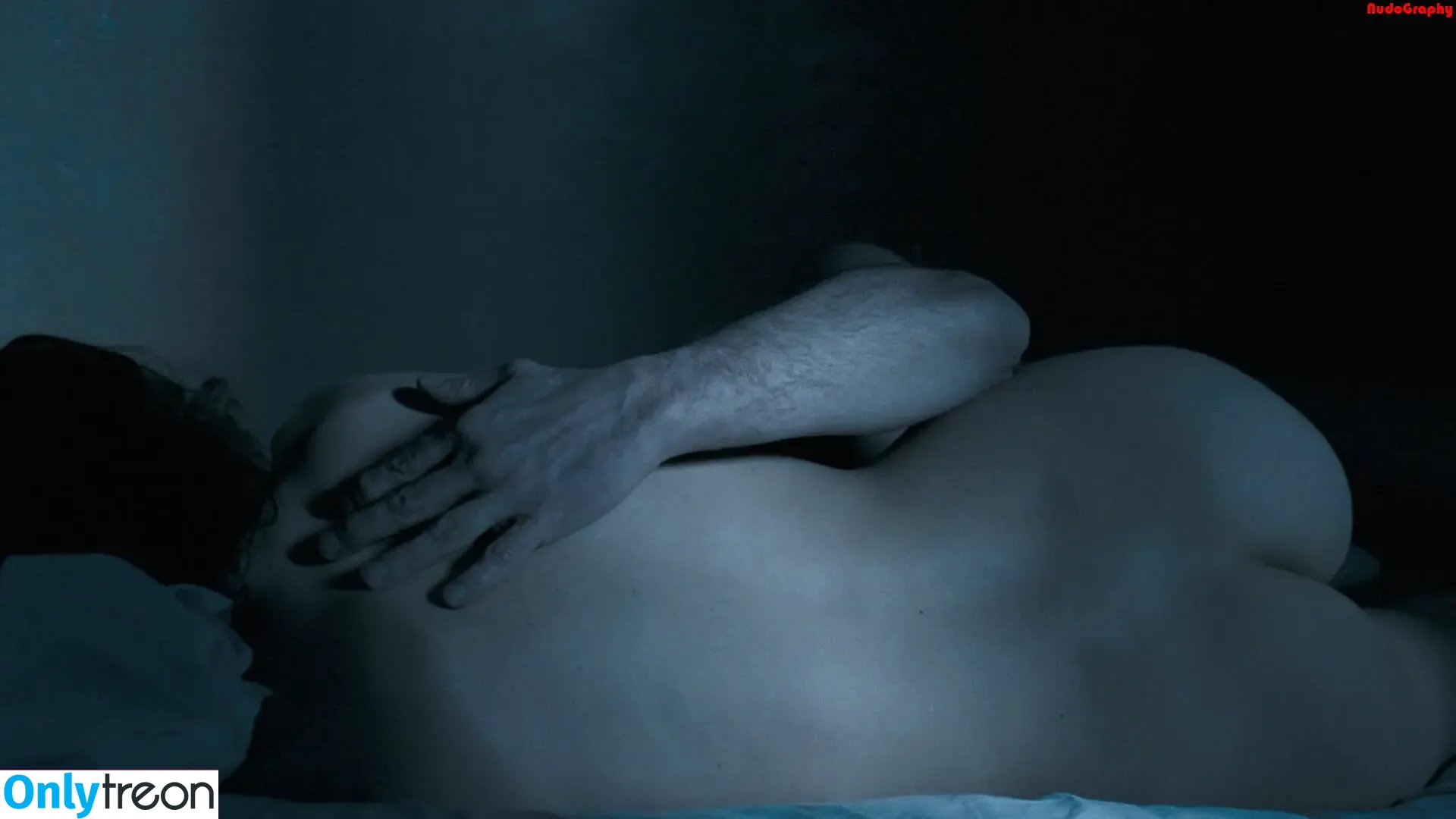 Vera Farmiga nude photo #0131 (verafarmiga)