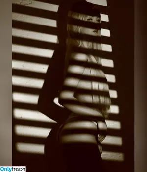 Vera Margolin / vera_margolin_violin nude photo #0008